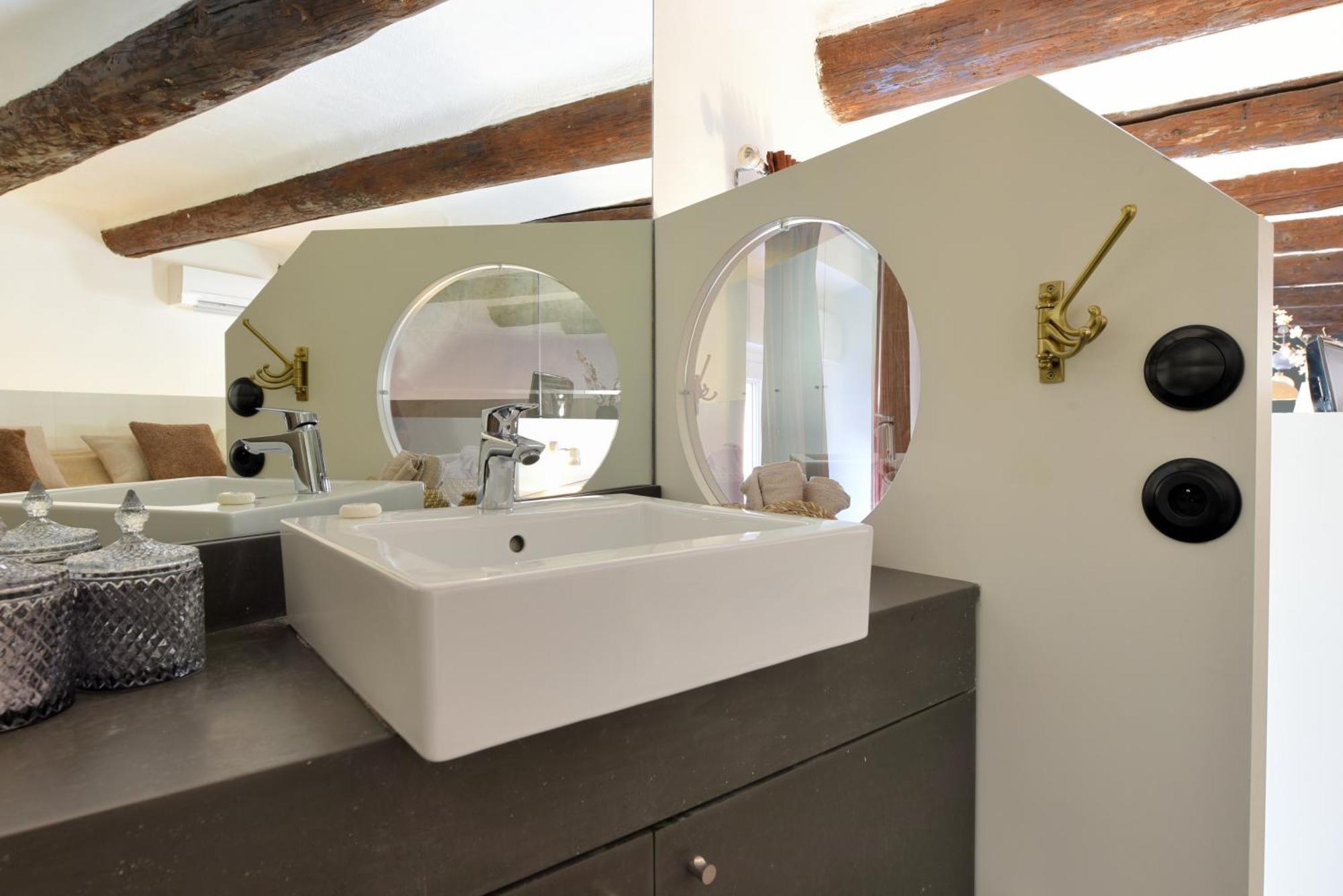 Vieux-Port Magnifique Appartement Loft มาร์กเซย ภายนอก รูปภาพ